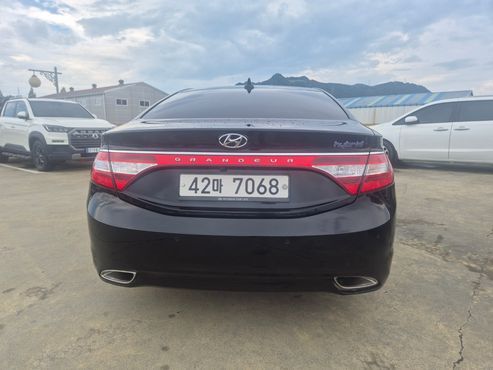 Hyundai Grandeur Premium — пробег 124 282 км — фото 5 из 5