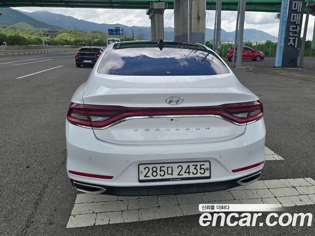 Hyundai Grandeur из Кореи Encar