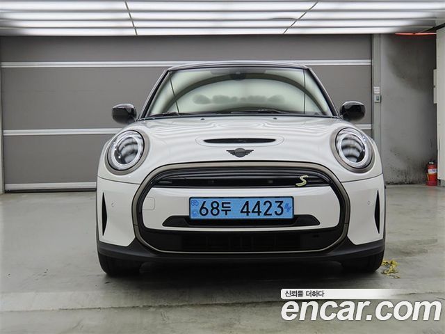 Mini Cooper Resolute Edition 3rd — пробег 27 762 км — фото 2 из 5