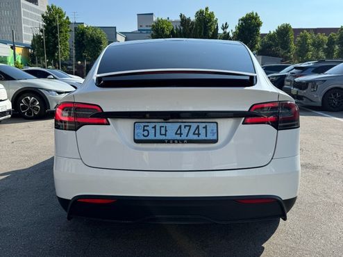 Tesla Model X AWD — пробег 4 247 км — фото 4 из 5