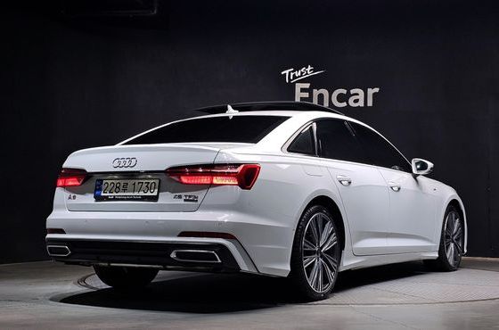 Audi A6 45 TFSI Quattro Premium — пробег 56 885 км — фото 2 из 5