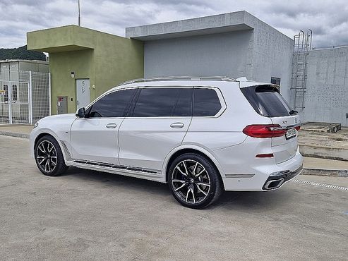 BMW X7 xDrive 40i M Sport 6STR — пробег 81 326 км — фото 5 из 5