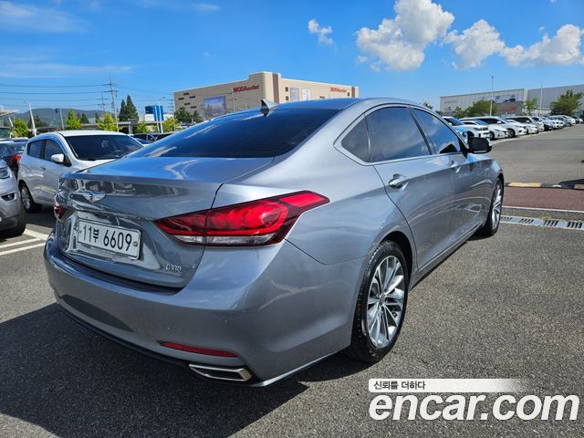 Hyundai Genesis из Кореи Encar