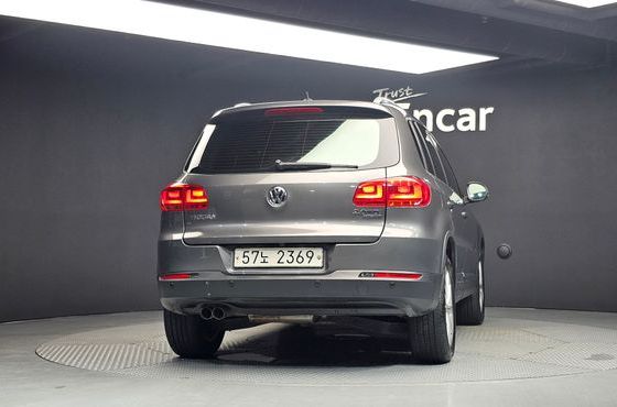 Volkswagen Tiguan 2.0 TDI Comfort 5N — пробег 216 929 км — фото 4 из 5
