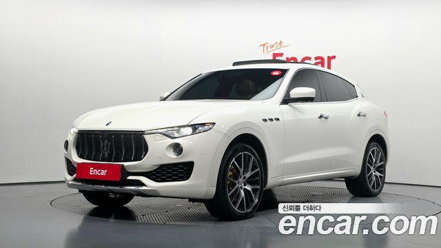 Maserati Levante из Кореи Encar