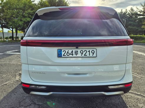 Kia Carnival Diesel 9-Seater Signature — пробег 67 087 км — фото 4 из 5