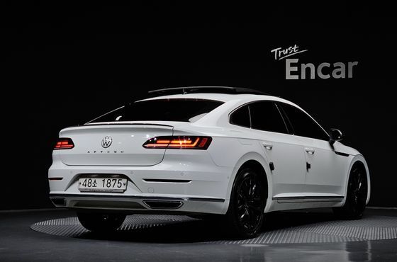 Volkswagen Arteon 2.0 TDI Prestige — пробег 102 215 км — фото 2 из 5