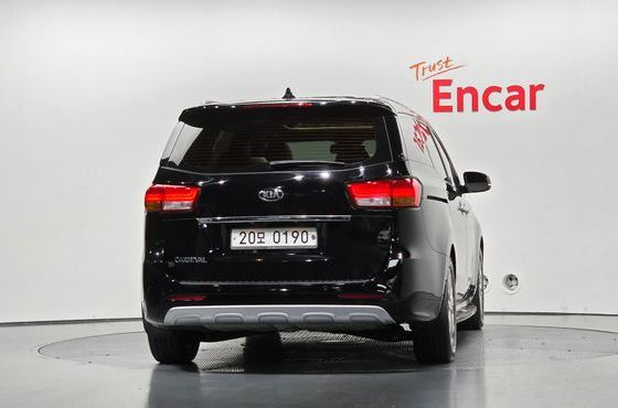 Kia Carnival 9-seater Noblesse — пробег 96 888 км — фото 4 из 5