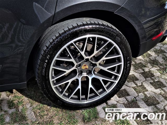 Porsche Macan из Кореи Encar