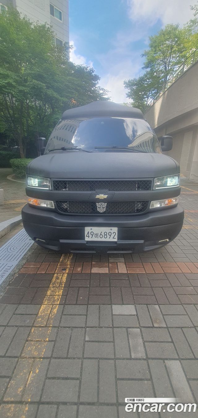Chevrolet Chevy Van 9-Seater — пробег 184 000 км — фото 1 из 5