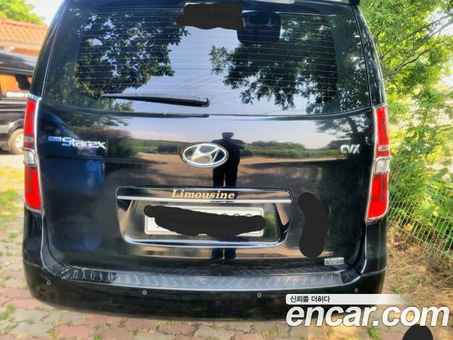 Hyundai Starex 11-Seater Wagon CVX Luxury — пробег 380 000 км — фото 1 из 5