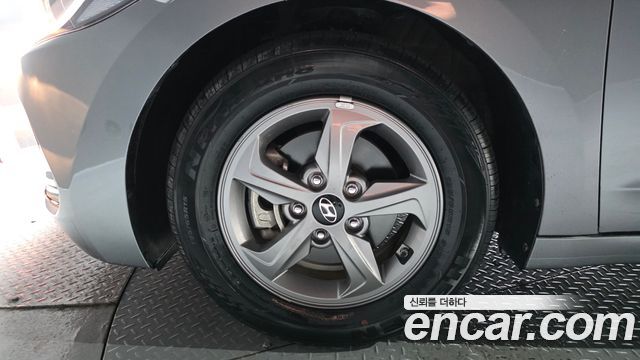 Hyundai AVANTE 1.6 GDI Smart — пробег 32 562 км — фото 5 из 5