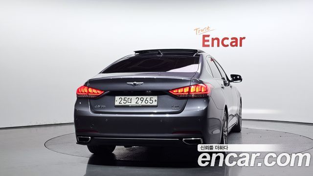 Hyundai Genesis из Кореи Encar