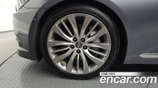 Hyundai Genesis из Кореи Encar
