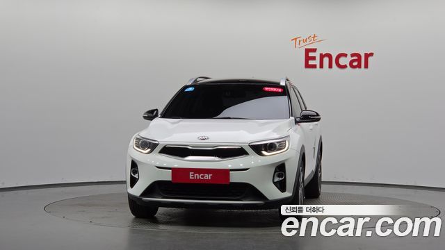 Kia Stonic из Кореи Encar