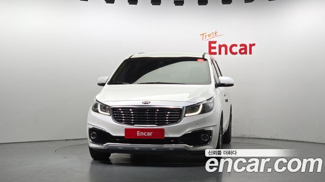 Kia Carnival 9-seater Luxury — пробег 273 397 км — фото 3 из 5
