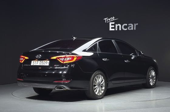 Hyundai Sonata 1.7 Diesel Smart — пробег 206 278 км — фото 2 из 5