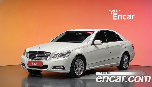 Mercedes-Benz E-Class E300 Elegance — пробег 52 462 км — фото 1 из 5
