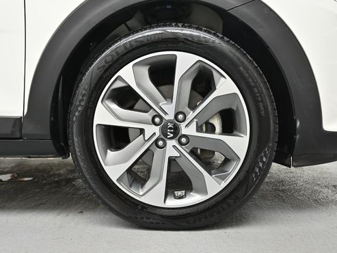 Kia Stonic 1.4 Prestige — пробег 28 111 км — фото 5 из 5