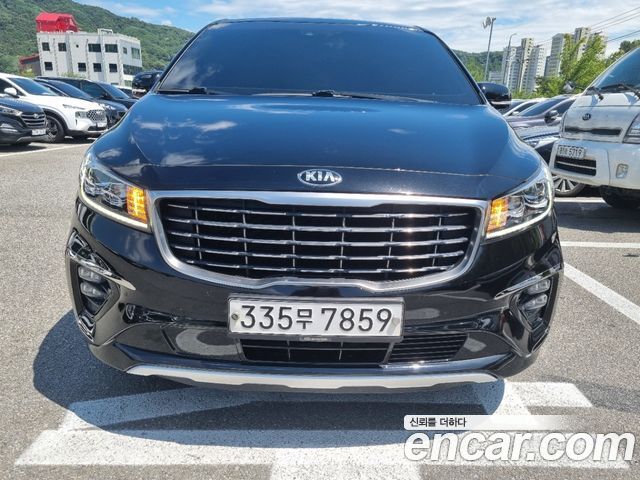Kia Carnival Gasoline 9-Seater Noblesse Special — пробег 153 841 км — фото 3 из 5