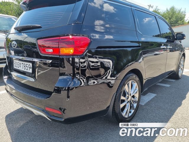 Kia Carnival Gasoline 9-Seater Noblesse Special — пробег 153 841 км — фото 4 из 5