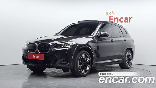 BMW iX3 M Sports — пробег 50 137 км — фото 1 из 5