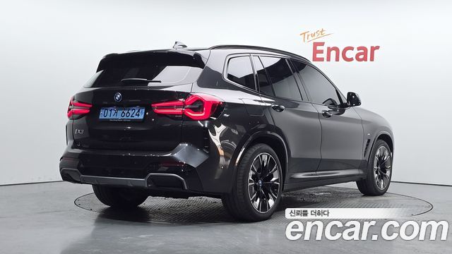 BMW iX3 M Sports — пробег 50 137 км — фото 2 из 5