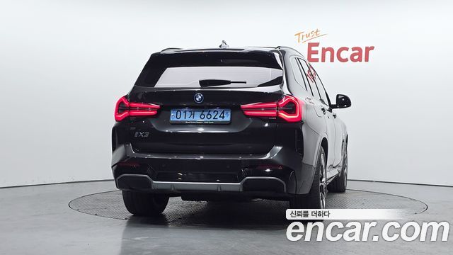 BMW iX3 M Sports — пробег 50 137 км — фото 4 из 5