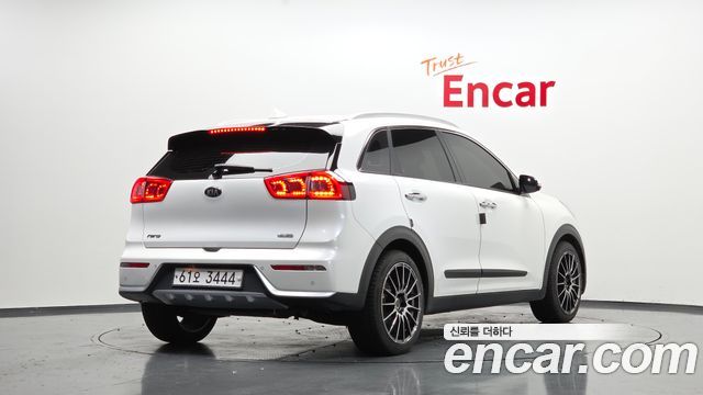 Kia Niro из Кореи Encar