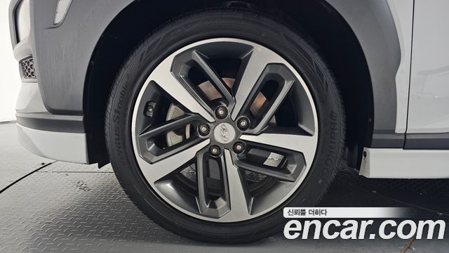 Hyundai Kona из Кореи Encar