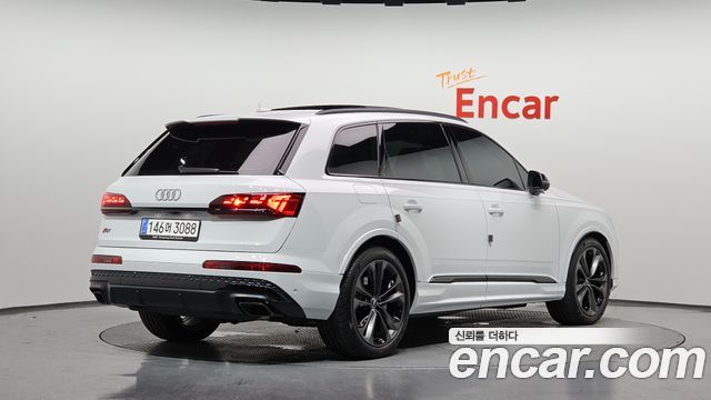 Audi Q7 55 TFSI Quattro Premium — пробег 7 069 км — фото 2 из 5
