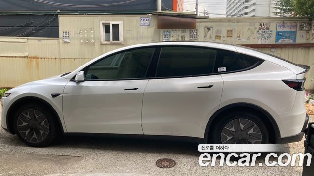 Tesla Model Y L Long Range AWD — пробег 500 км — фото 4 из 5