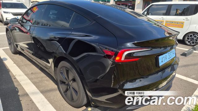Tesla Model 3 Premium Long Range RWD — пробег 750 км — фото 5 из 5