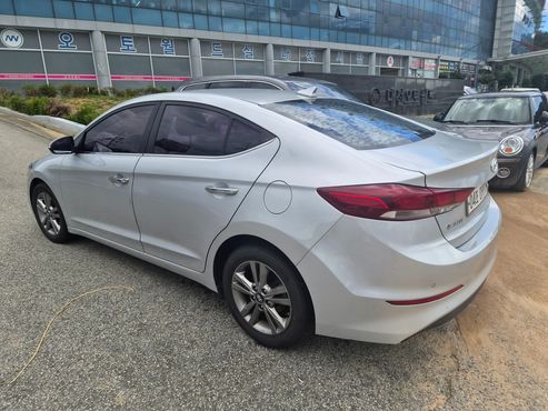 Hyundai AVANTE 1.6 GDI Modern — пробег 239 000 км — фото 4 из 5