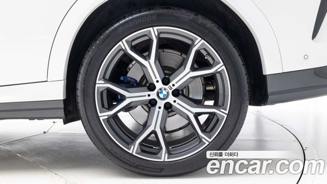 BMW X6 xDrive40i M Sport — пробег 76 808 км — фото 5 из 5