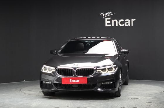 BMW 5-Series 530i xDrive M Sport Package Plus — пробег 61 425 км — фото 3 из 5