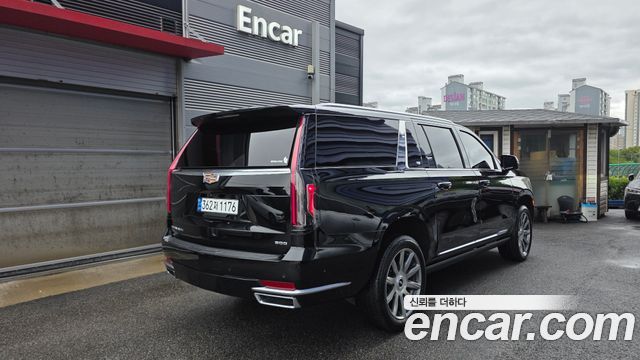 Cadillac Escalade 6.2 ESV ESV Premium Luxury Platinum — пробег 55 631 км — фото 2 из 5