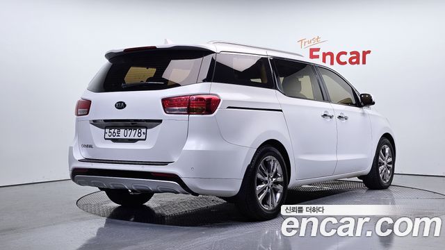 Kia Carnival из Кореи Encar