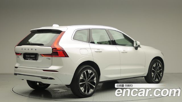 Volvo XC60 T8 Ultra Bright — пробег 1 621 км — фото 4 из 5