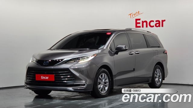 Toyota Sienna 2.5 Hybrid AWD — пробег 71 258 км — фото 1 из 5
