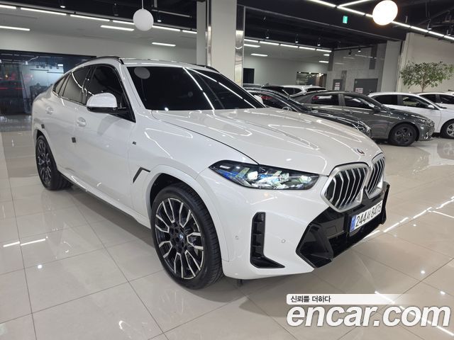 BMW X6 xDrive40i M Sport — пробег 10 300 км — фото 3 из 5