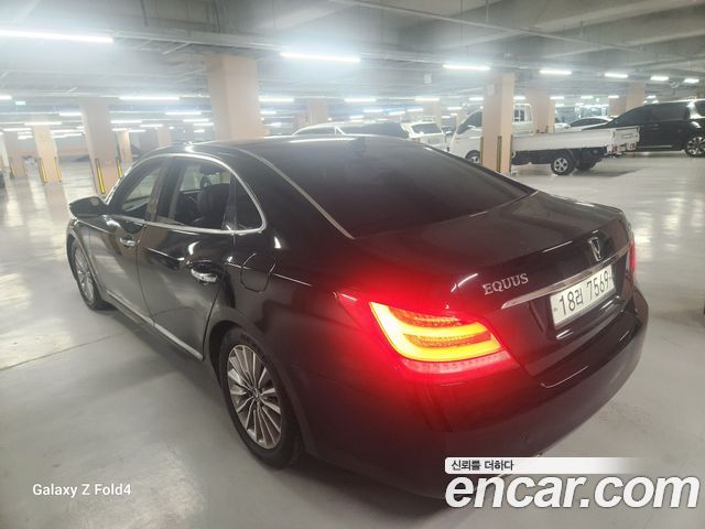 Hyundai Equus из Кореи Encar