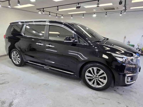 Kia Carnival 9-seater Prestige — пробег 163 350 км — фото 2 из 5