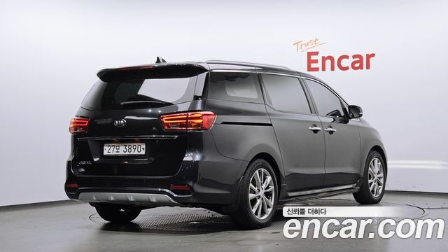 Kia Carnival из Кореи Encar