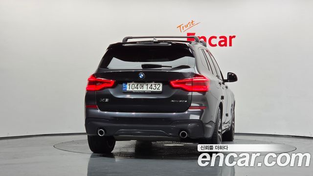 BMW X3 xDrive 30e M sports Online Exclusive Edition — пробег 69 761 км — фото 4 из 5