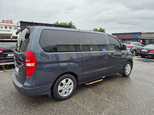 Hyundai Starex Wagon 12-Seater Smart — пробег 99 205 км — фото 4 из 5