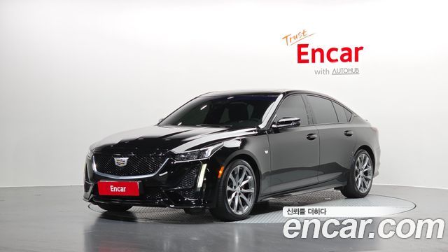 Cadillac CT5 2.0 Sport — пробег 73 274 км — фото 1 из 5
