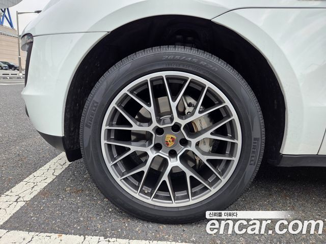 Porsche Macan из Кореи Encar