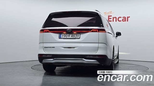 Kia Carnival из Кореи Encar