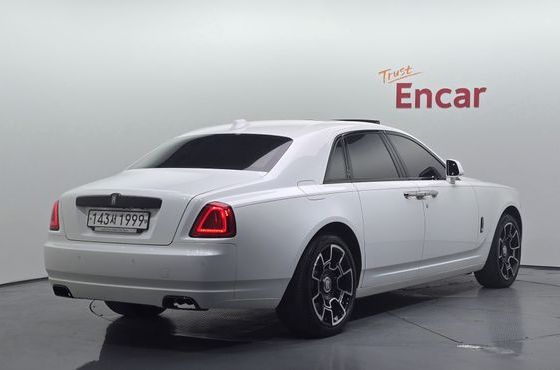 Rolls-Royce Ghost 6.6 V12 Black badge — пробег 14 554 км — фото 2 из 5